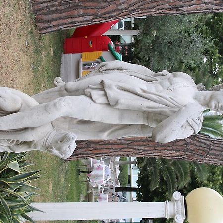 Hotel Garden Κατόλικα Εξωτερικό φωτογραφία