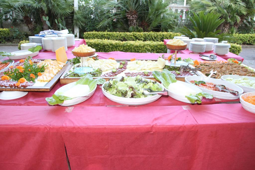 Hotel Garden Κατόλικα Εξωτερικό φωτογραφία