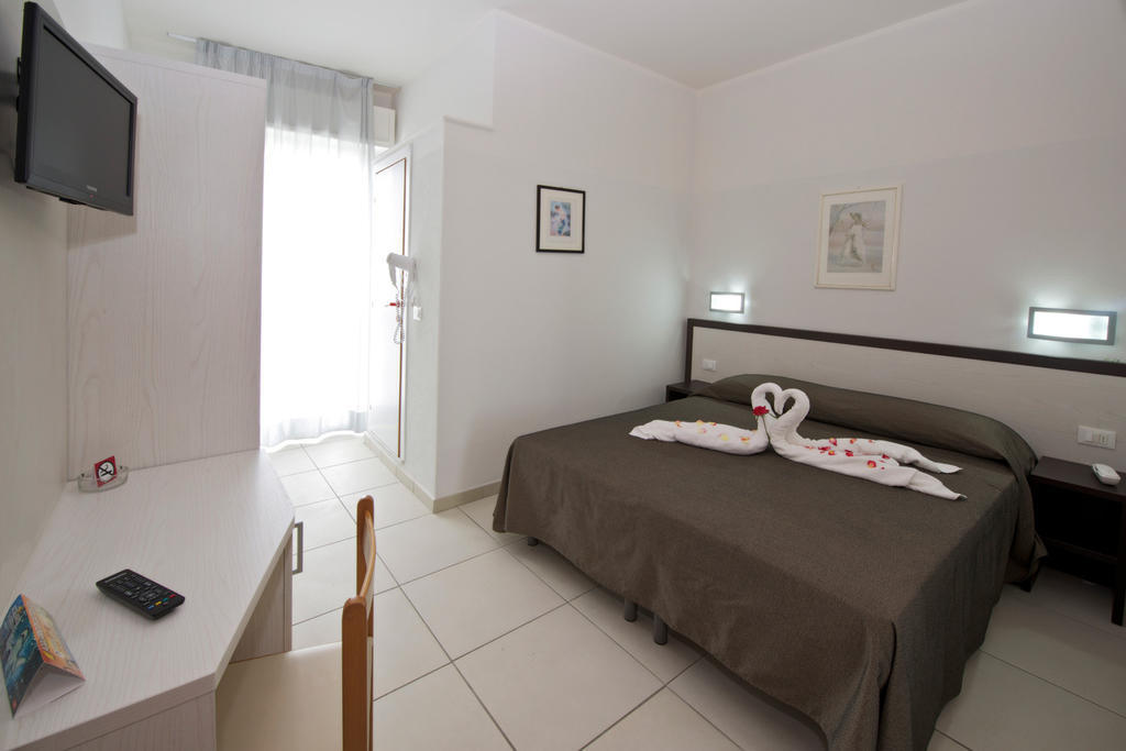 Hotel Garden Κατόλικα Εξωτερικό φωτογραφία